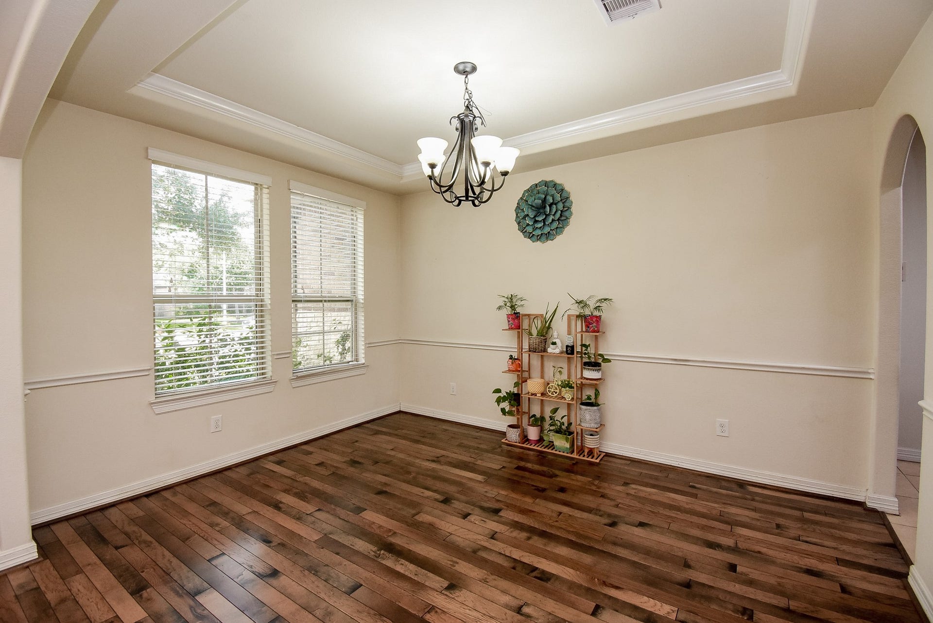 27807 Ashbrook Falls Court, Fulshear, TX 77441 As you enter the home, immediately to your left you have the formal dining room.
