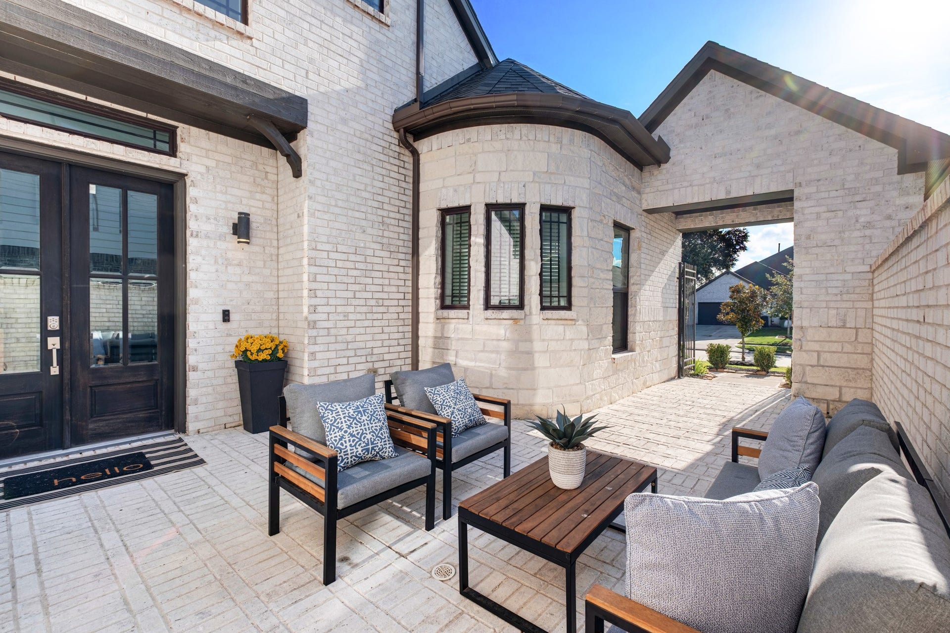 98 Dorado Drive, Friendswood, TX 77546 98 Dorado Drive, Friendswood, TX 77546
