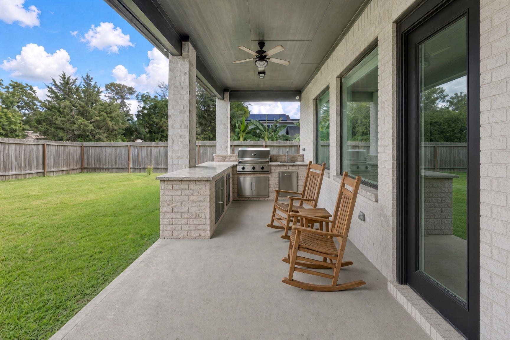 98 Dorado Drive, Friendswood, TX 77546 Virtual photos of an outdoor kitchen concept