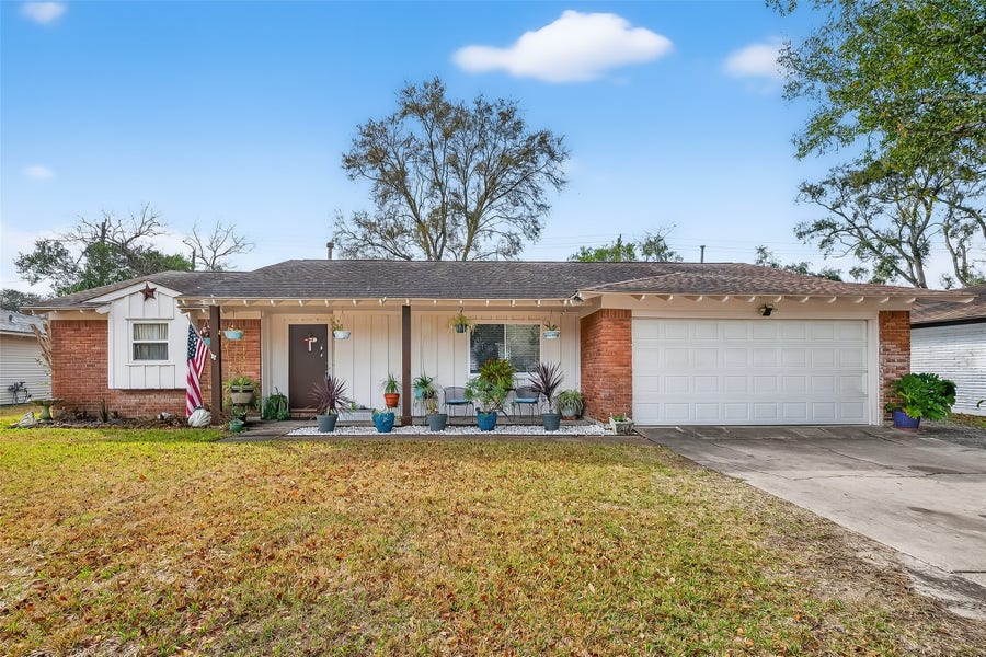 Property photo for 5611 W Airport Boulevard, Houston, TX