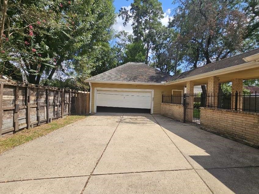 227 Wood Loop Street, Houston, TX 77015 227 Wood Loop Street, Houston, TX 77015