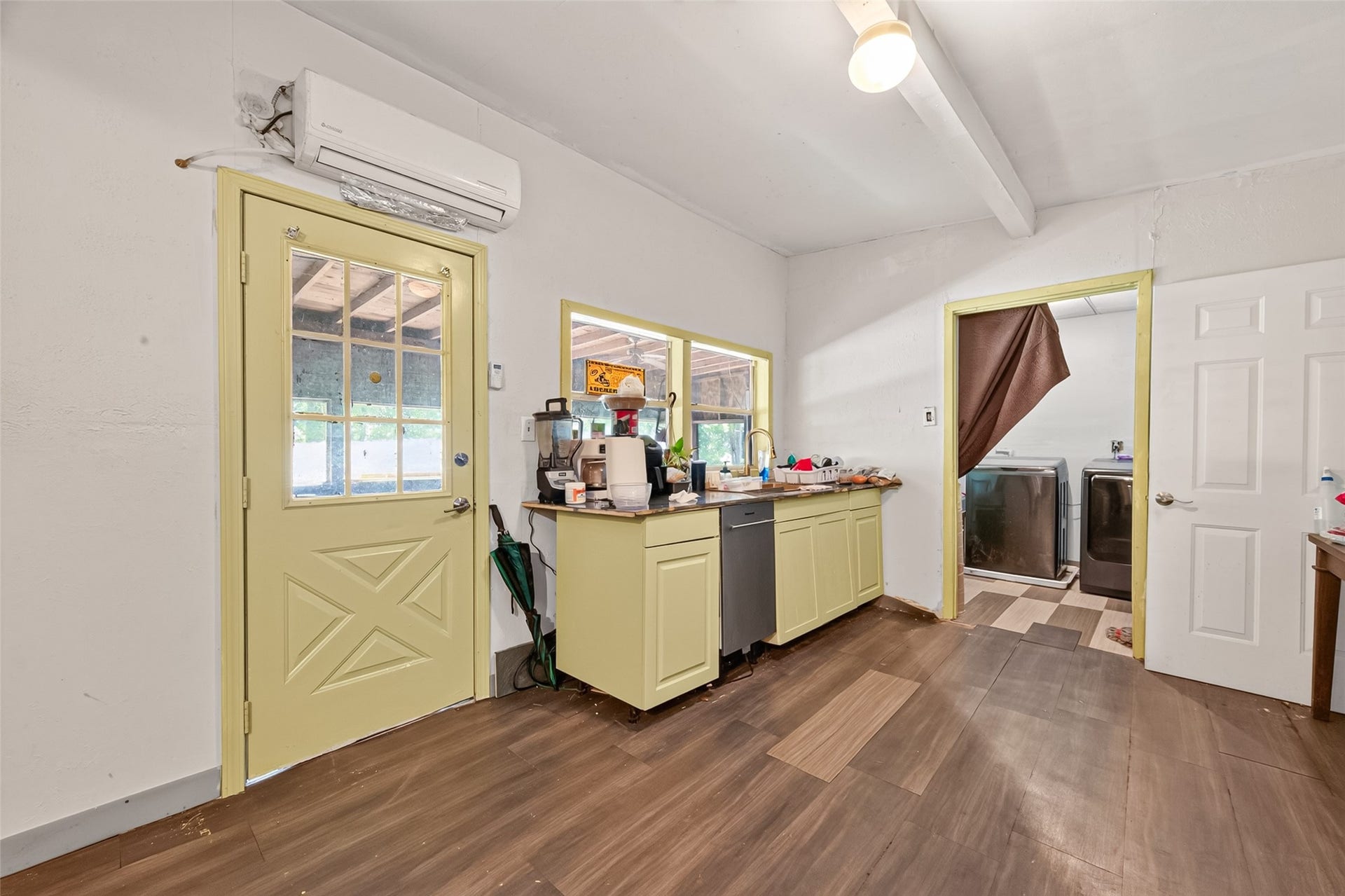 136 County Road 3708, Splendora, TX 77372