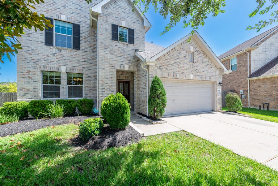 Property photo for 26302 Fox Ridge Lane, Katy, TX