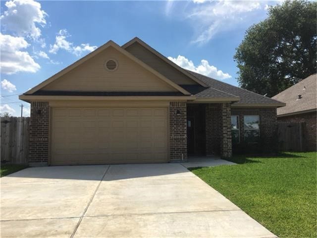 1242 Elm Street, Deer Park, TX 77536 1242 Elm Street, Deer Park, TX 77536