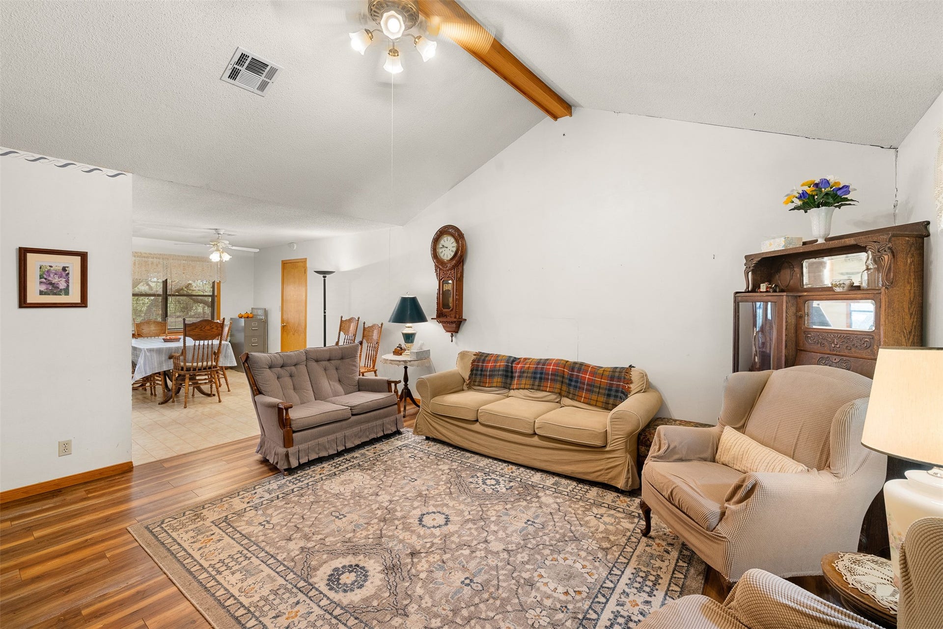 1081 Shirley Oaks Street, Columbus, TX 78934