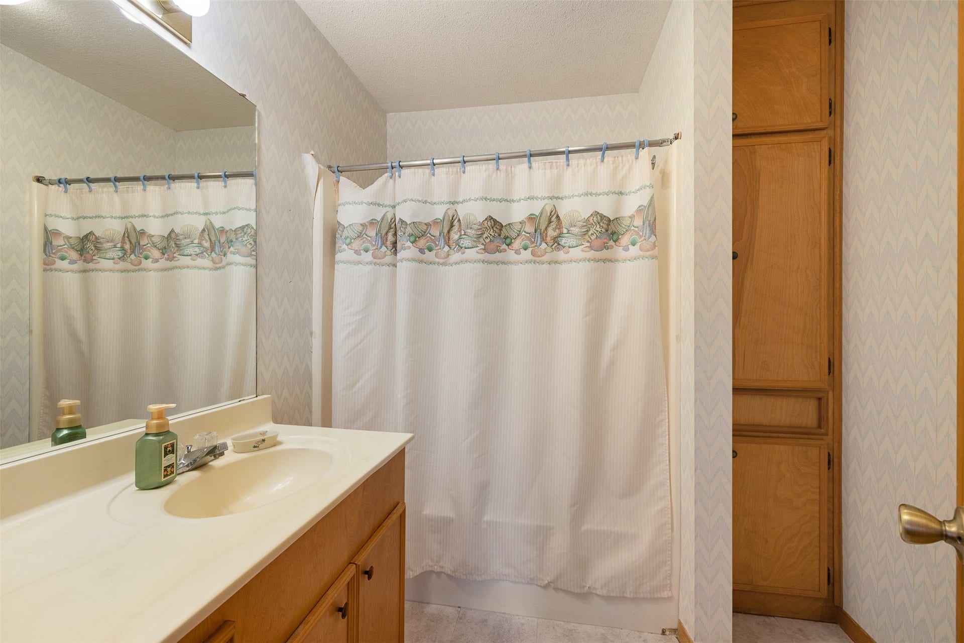 1081 Shirley Oaks Street, Columbus, TX 78934