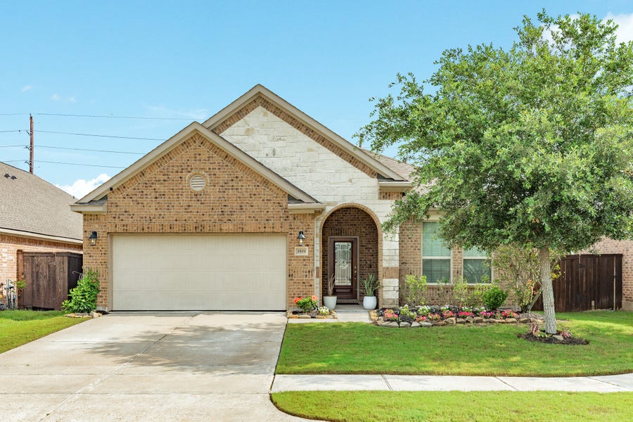 Property photo for 3519 Bay Drive, Rosharon, TX