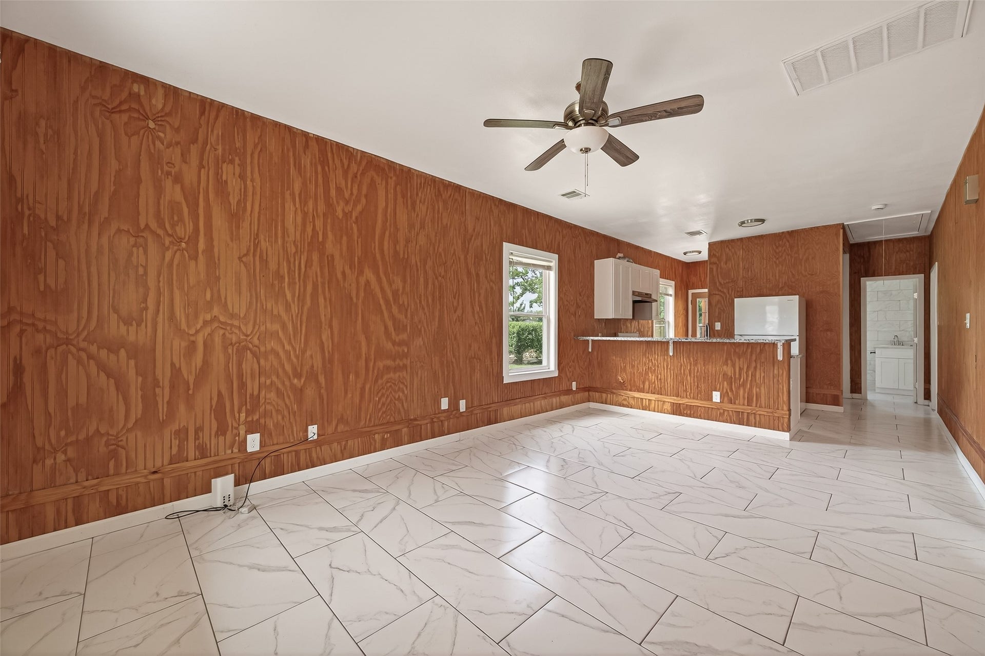 5220 Simsbrook Drive, Houston, TX 77045
