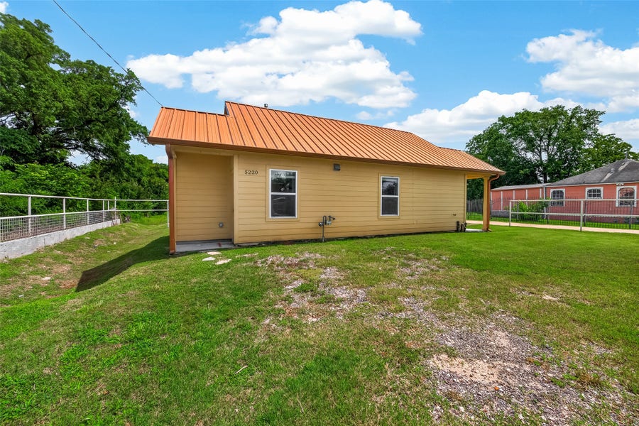 Property photo for 5220 Simsbrook Drive, Houston, TX