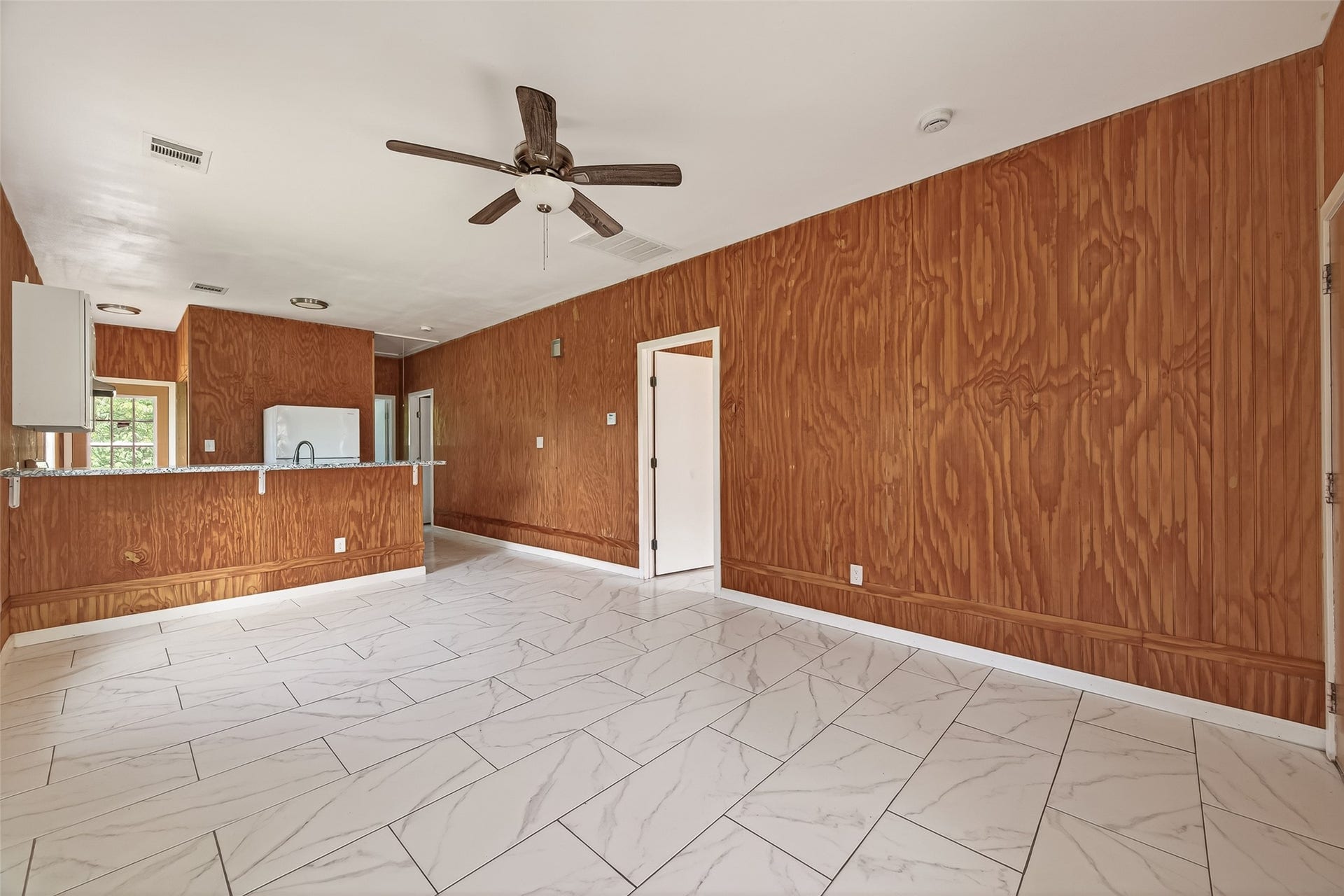 5220 Simsbrook Drive, Houston, TX 77045