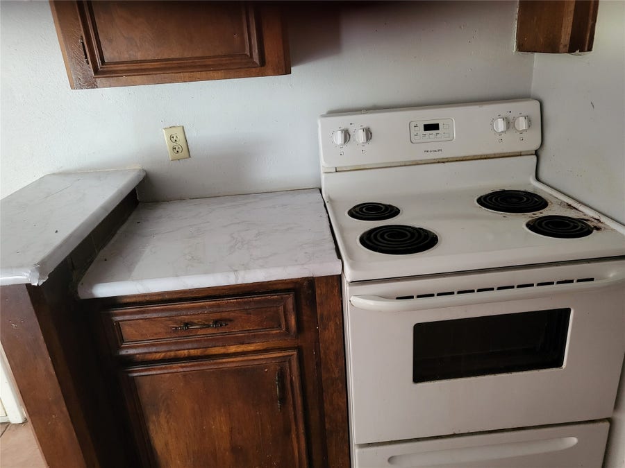 Property photo for 713 Carol Lynn Drive, Missouri City, TX