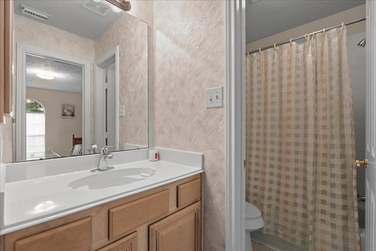 2112 Indian Blanket Drive, League City, TX 77573 2112 Indian Blanket Drive, League City, TX 77573