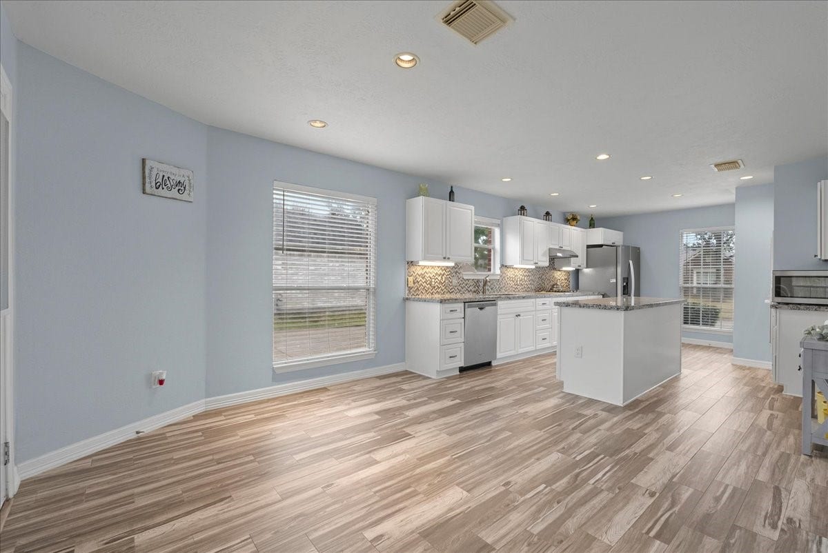 2112 Indian Blanket Drive, League City, TX 77573 2112 Indian Blanket Drive, League City, TX 77573