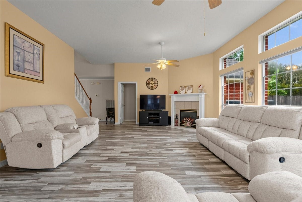 2112 Indian Blanket Drive, League City, TX 77573 2112 Indian Blanket Drive, League City, TX 77573