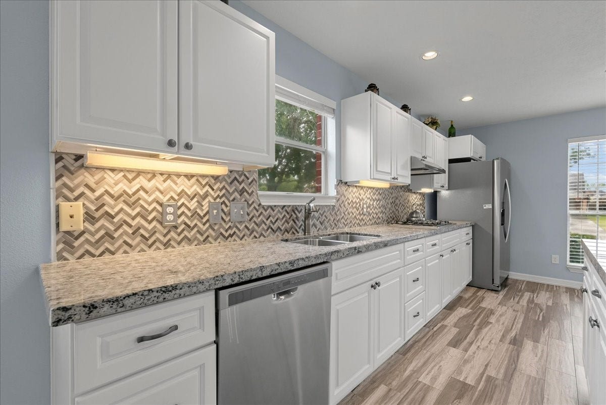 2112 Indian Blanket Drive, League City, TX 77573 2112 Indian Blanket Drive, League City, TX 77573