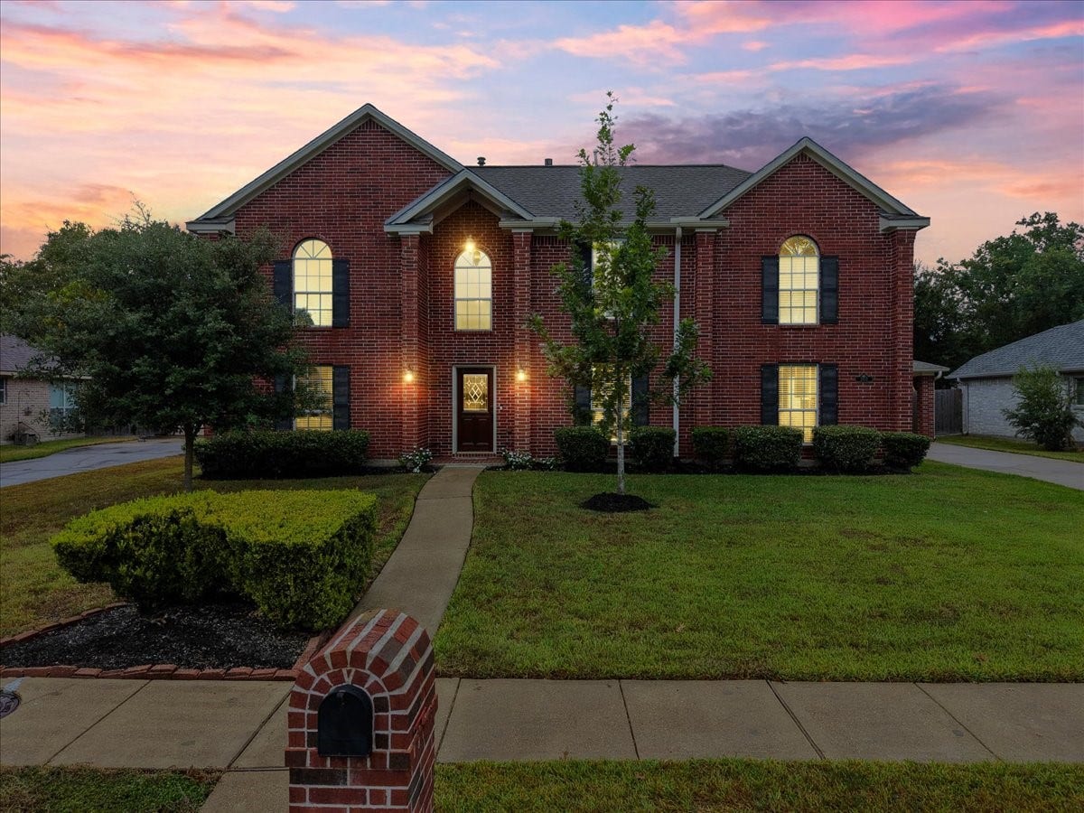 2112 Indian Blanket Drive, League City, TX 77573 2112 Indian Blanket Drive, League City, TX 77573