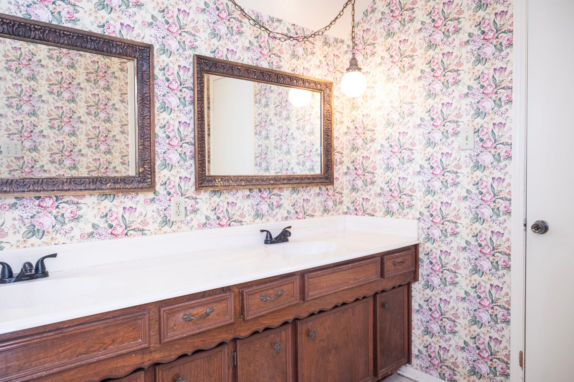 12238 Meadowdale Drive, Meadows Place, TX 77477