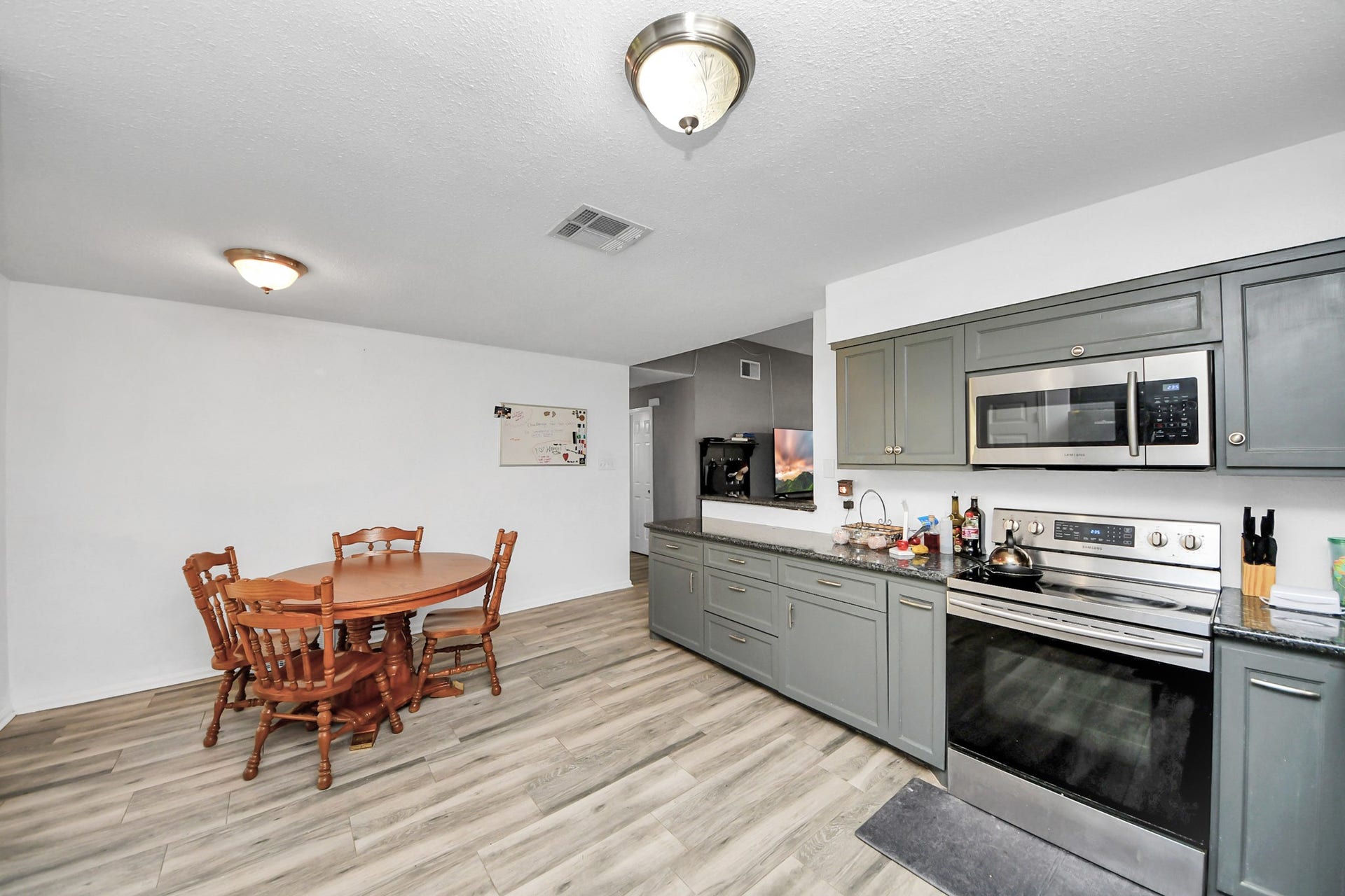 11031 Kirkmead Drive, Houston, TX 77089 11031 Kirkmead Drive, Houston, TX 77089