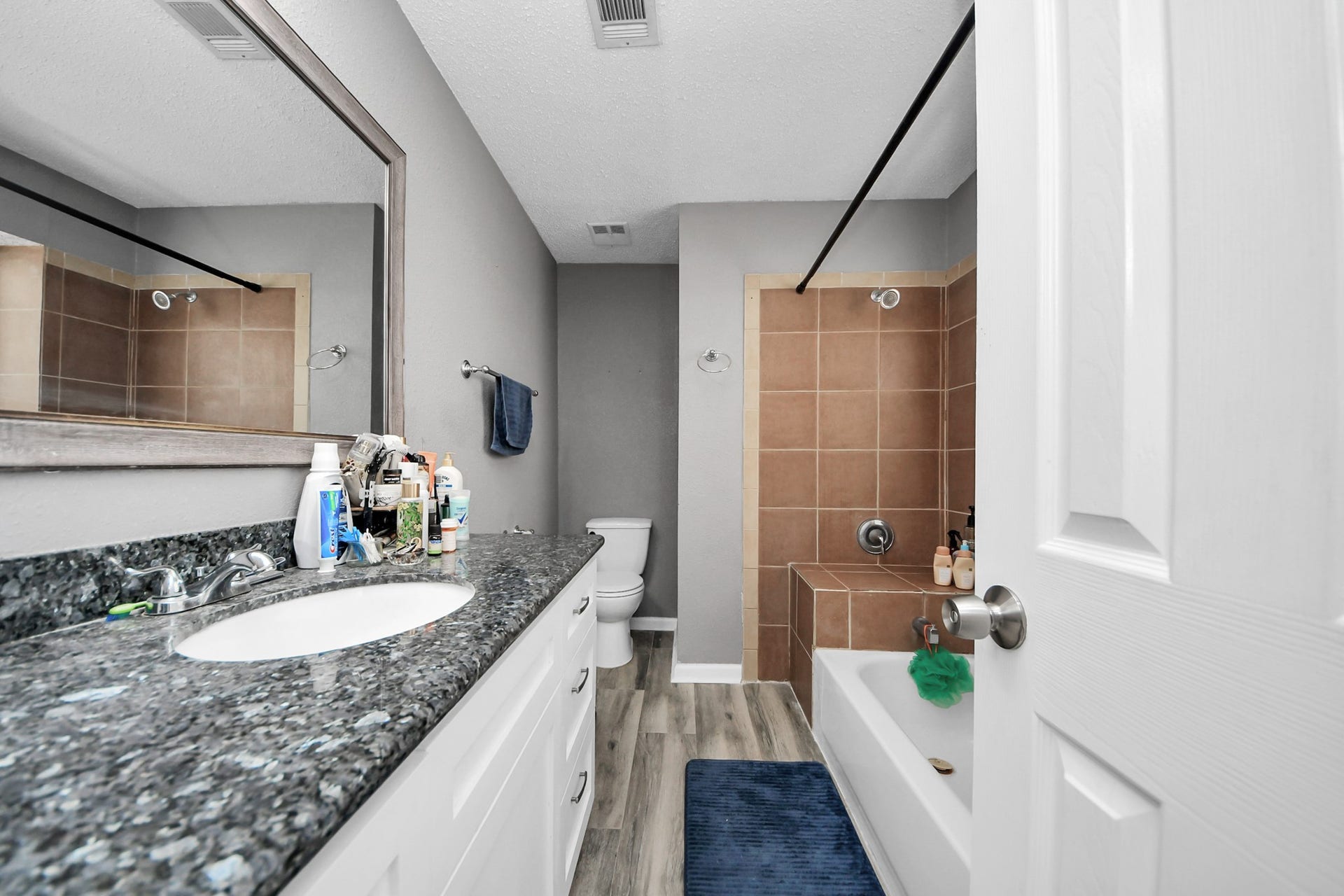 11031 Kirkmead Drive, Houston, TX 77089 11031 Kirkmead Drive, Houston, TX 77089