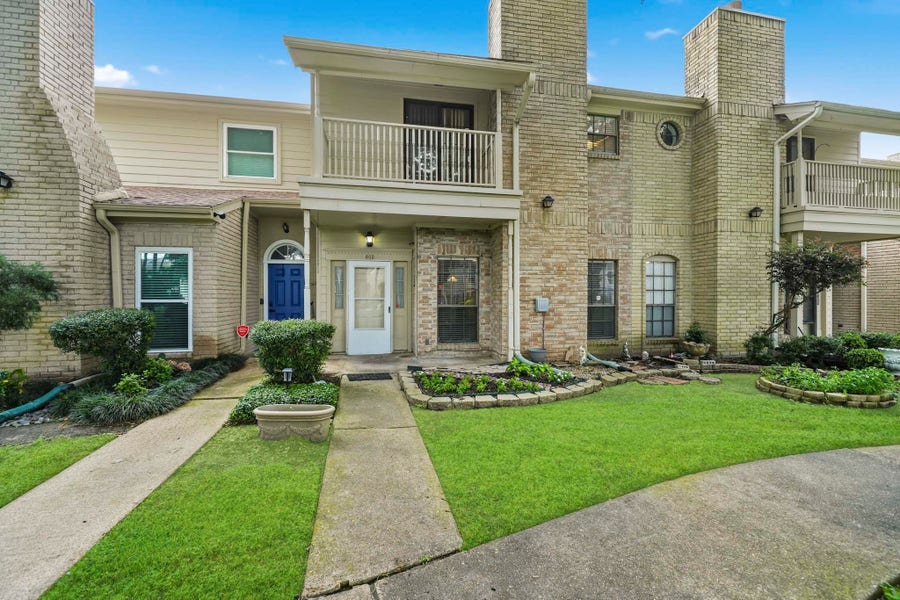 Property photo for 800 Country Place Drive, #602, Houston, TX