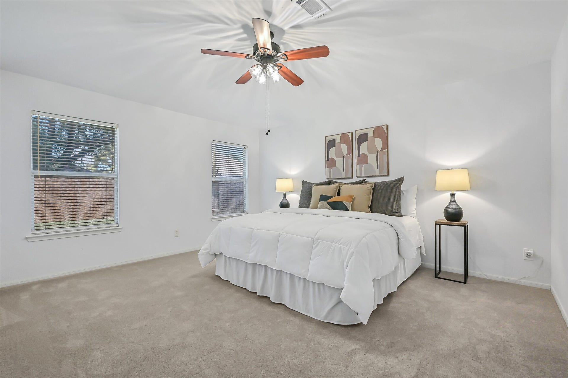 3115 Berryfield Lane, Pearland, TX 77581 The private primary suite is tucked away from the secondary bedrooms and offers plenty of room for a king-size bed and additional furnishings. Fresh paint, brand-new plush carpet, two windows and a lighted ceiling fan keep the space feeling bright, comfortable & move-in ready.