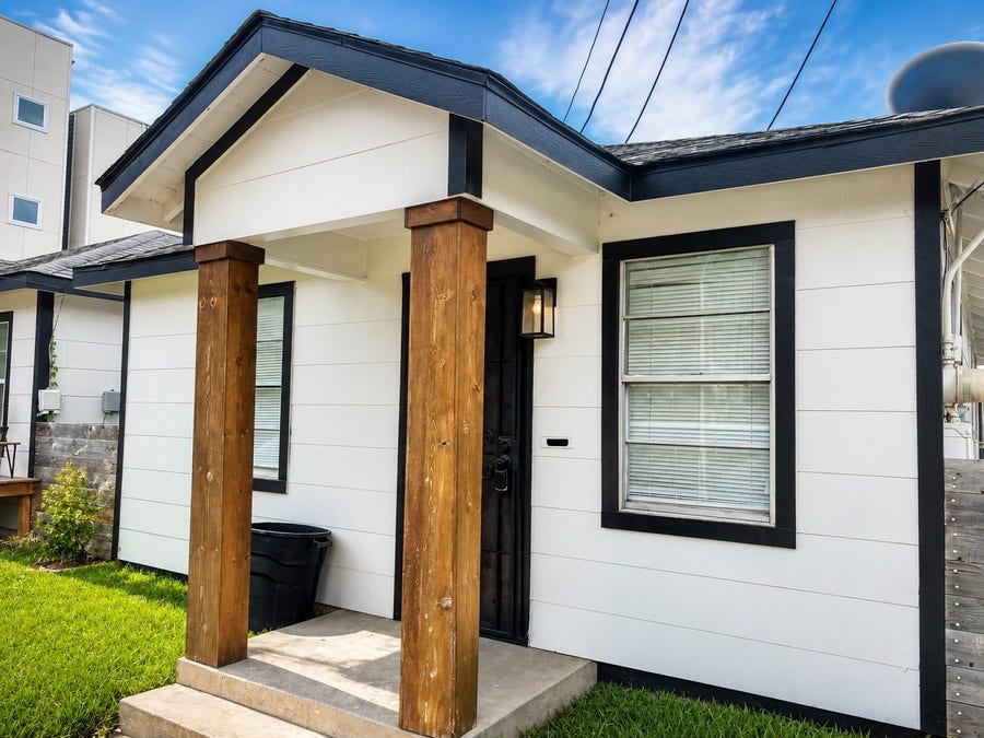 Property photo for 2401 Hadley, Houston, TX