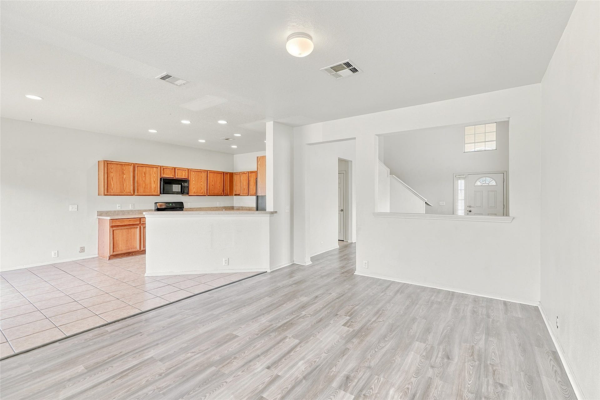 3310 Jib Court, Fresno, TX 77545 Dining room