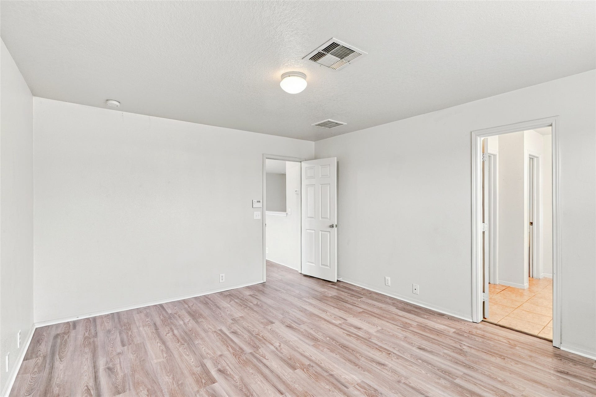 3310 Jib Court, Fresno, TX 77545 Primary bed