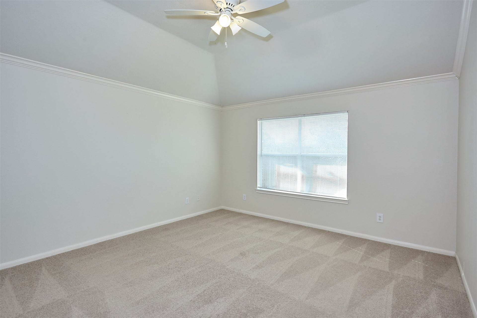 3630 Sheldon Drive, Pearland, TX 77584 3630 Sheldon Drive, Pearland, TX 77584