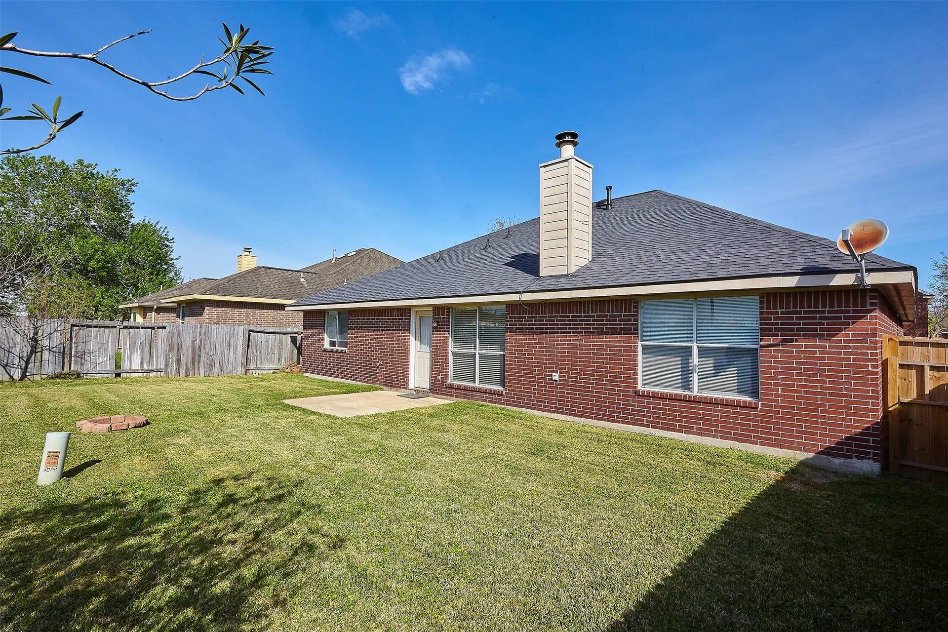 3630 Sheldon Drive, Pearland, TX 77584 3630 Sheldon Drive, Pearland, TX 77584