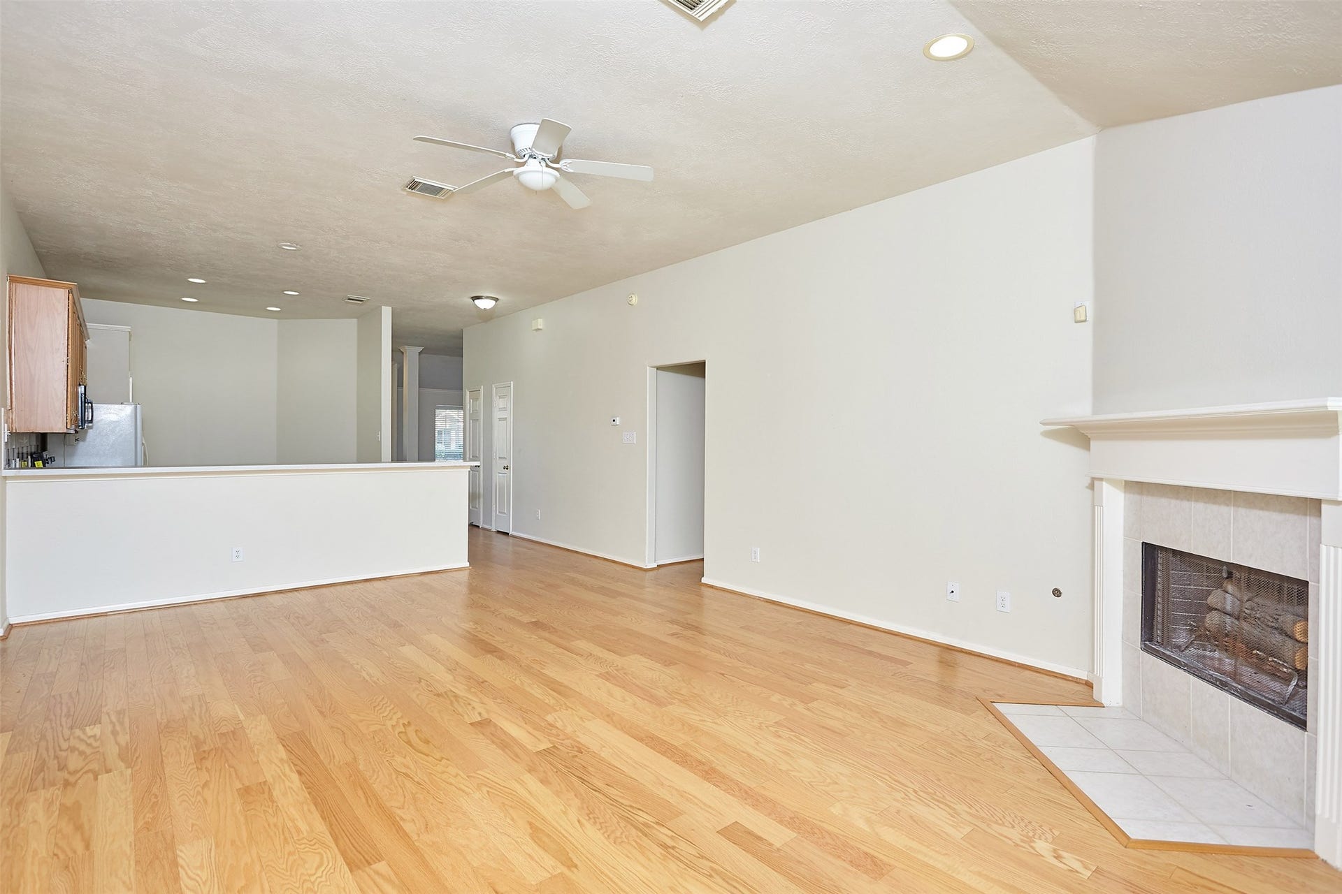 3630 Sheldon Drive, Pearland, TX 77584 3630 Sheldon Drive, Pearland, TX 77584