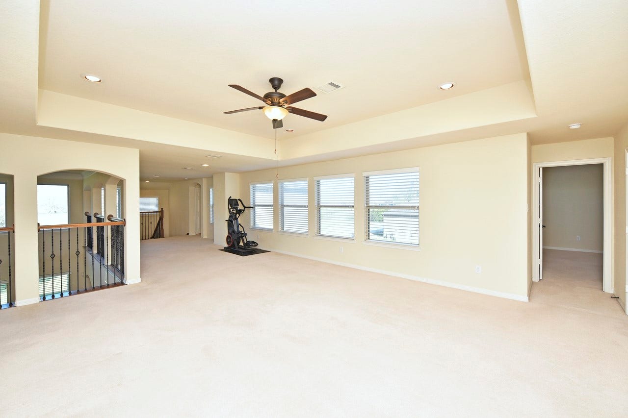 6010 Crystal Water Drive, Richmond, TX 77406 6010 Crystal Water Drive, Richmond, TX 77406