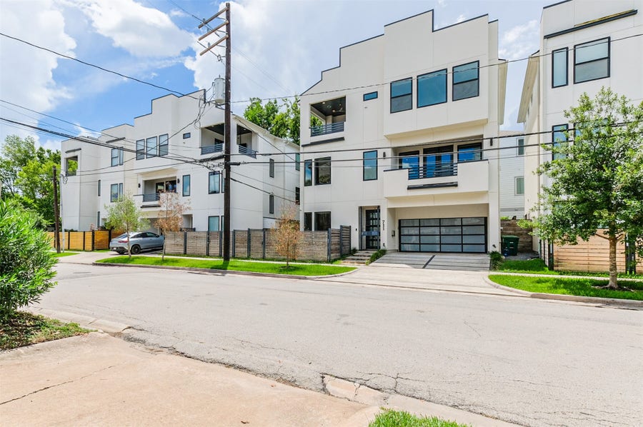 Property photo for 711 W Clay Street, Houston, TX