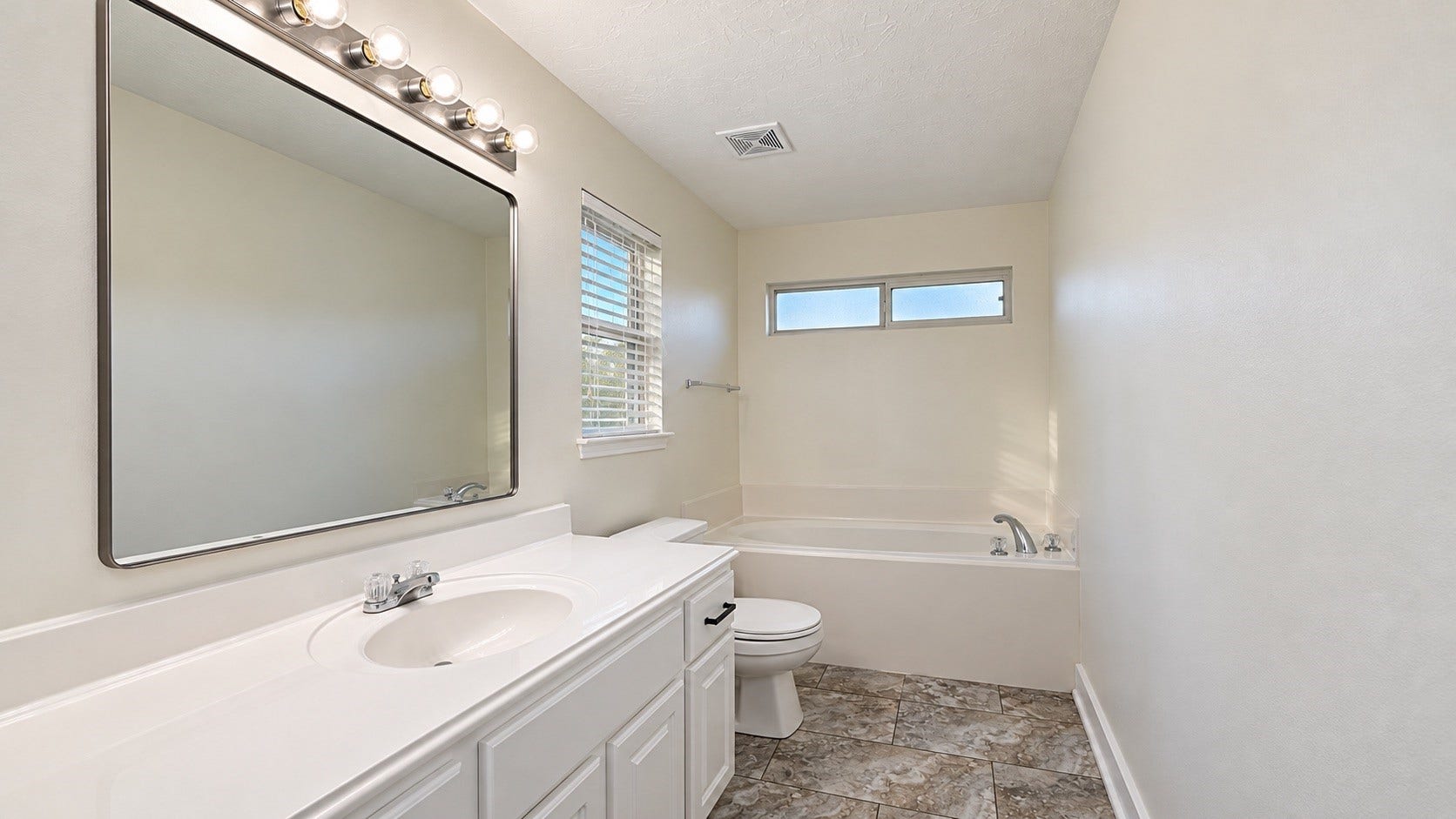 502 S Hyannis Port Street, Crosby, TX 77532 502 S Hyannis Port Street, Crosby, TX 77532