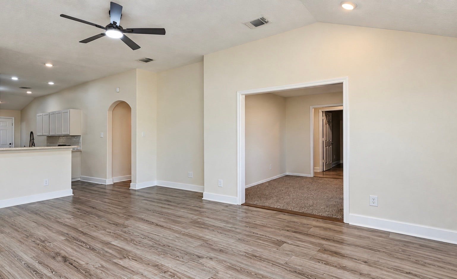 502 S Hyannis Port Street, Crosby, TX 77532 502 S Hyannis Port Street, Crosby, TX 77532