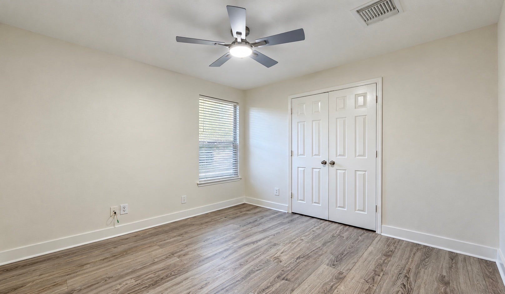 502 S Hyannis Port Street, Crosby, TX 77532 502 S Hyannis Port Street, Crosby, TX 77532
