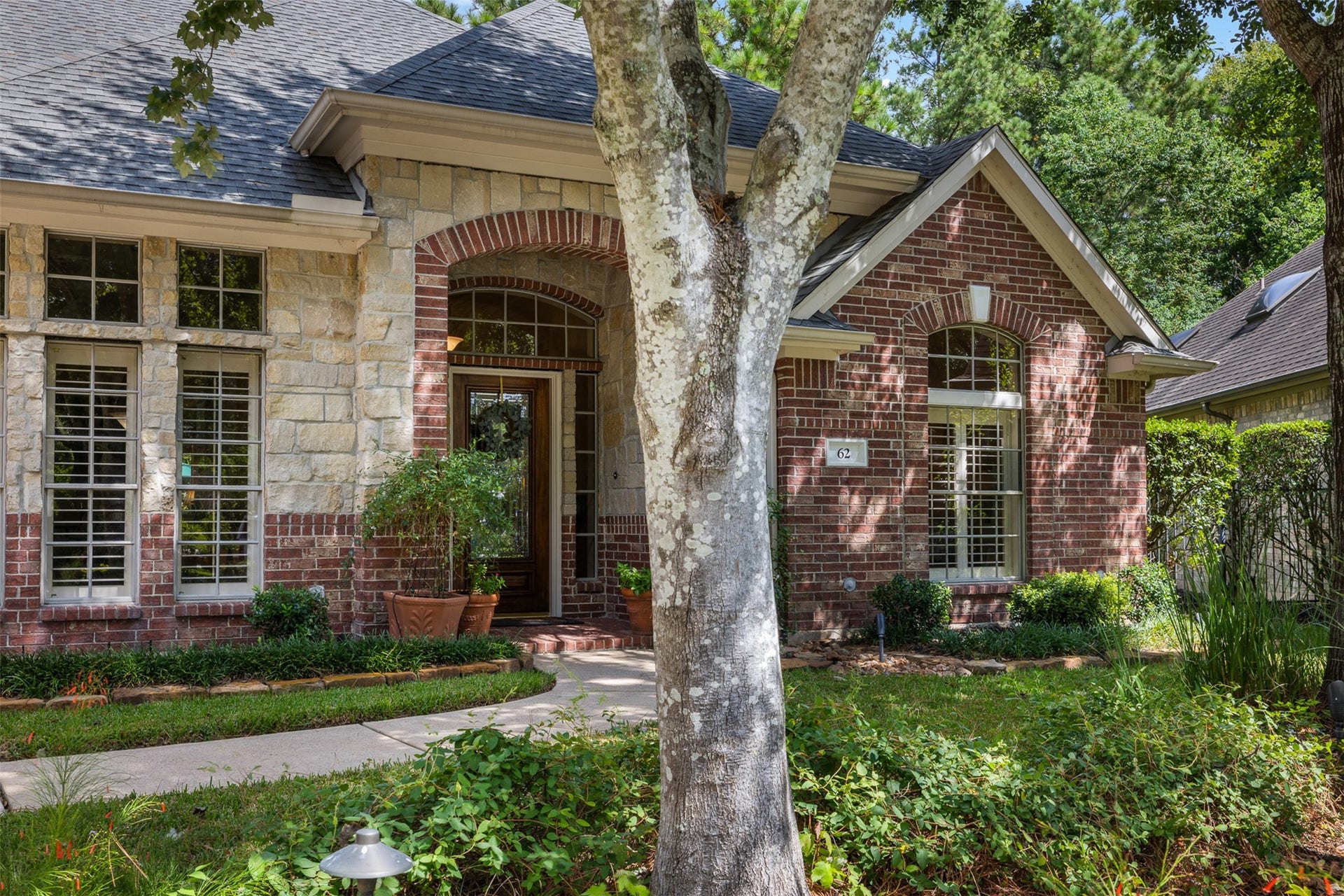 62 S Warbler Bend Circle, The Woodlands, TX 77382 62 S Warbler Bend Circle, The Woodlands, TX 77382