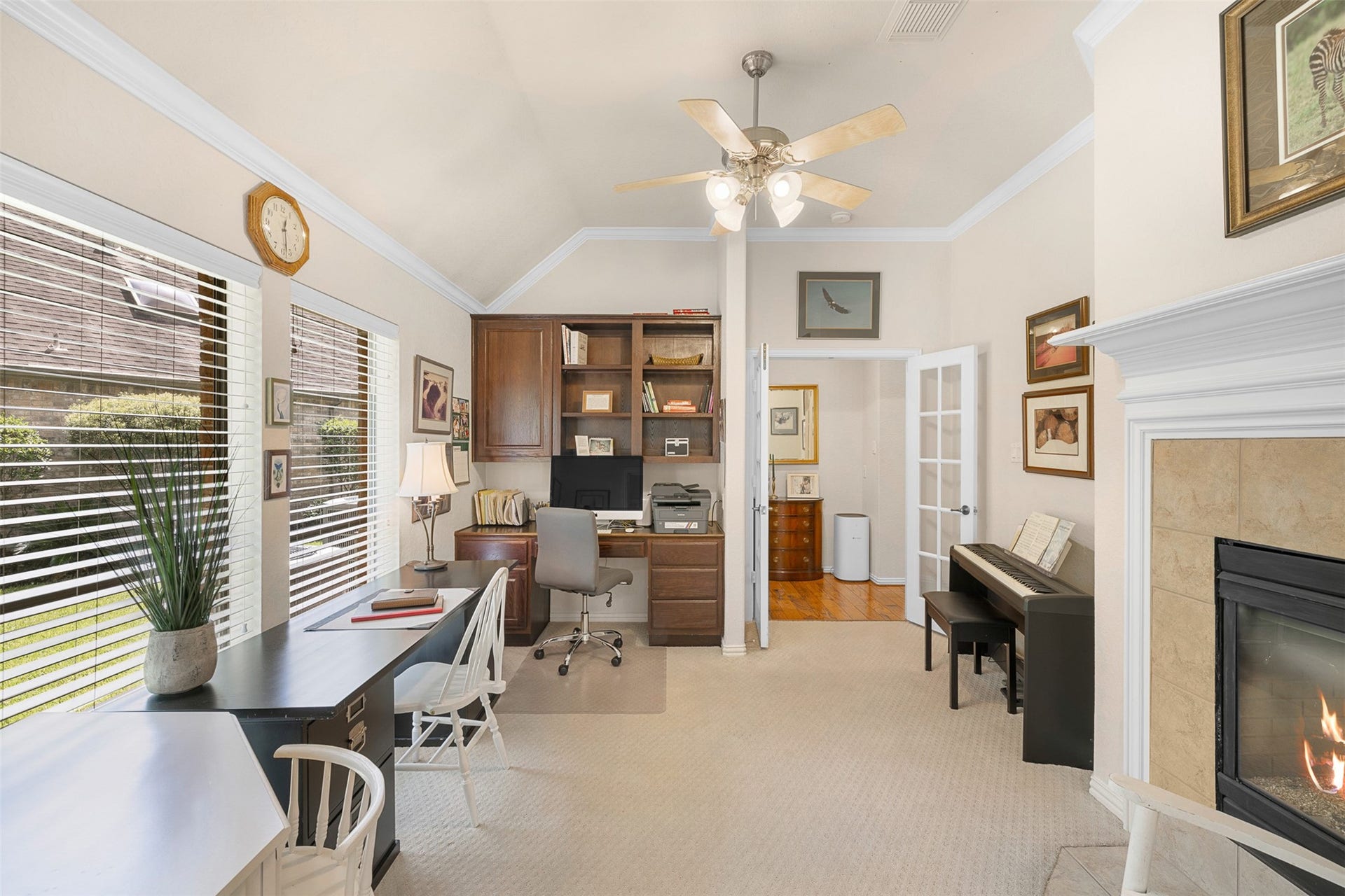 62 S Warbler Bend Circle, The Woodlands, TX 77382 62 S Warbler Bend Circle, The Woodlands, TX 77382