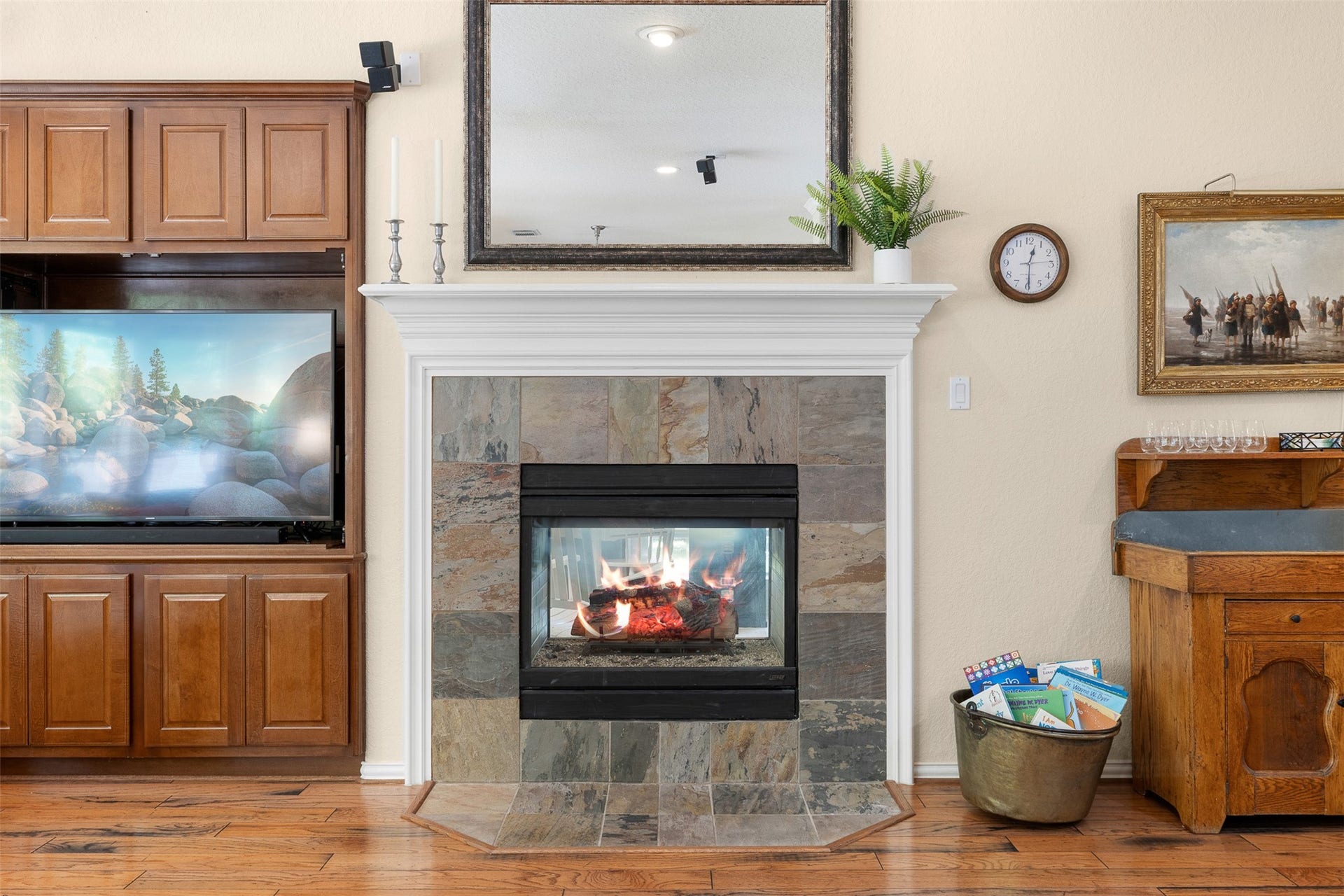 62 S Warbler Bend Circle, The Woodlands, TX 77382 62 S Warbler Bend Circle, The Woodlands, TX 77382