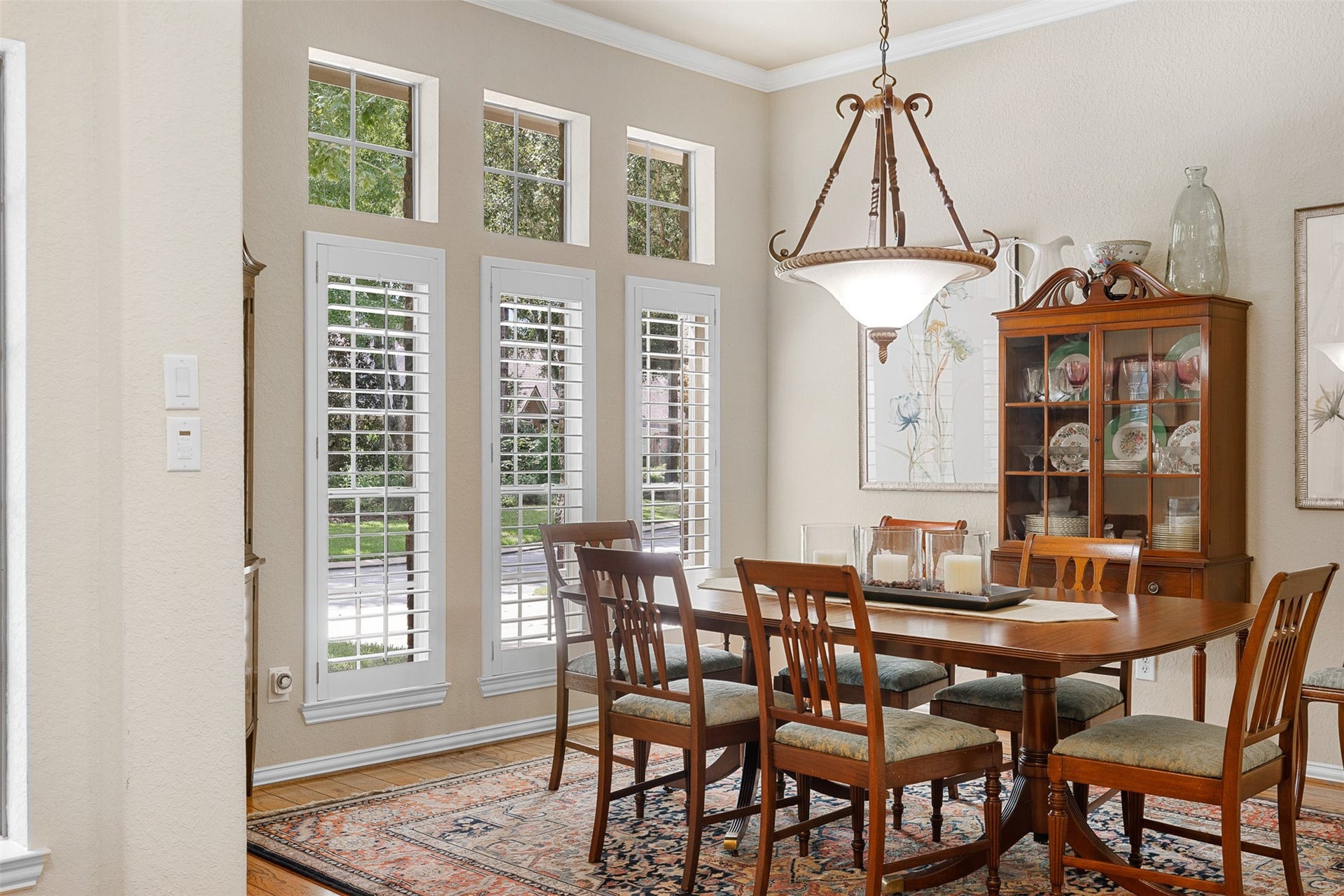 62 S Warbler Bend Circle, The Woodlands, TX 77382 62 S Warbler Bend Circle, The Woodlands, TX 77382