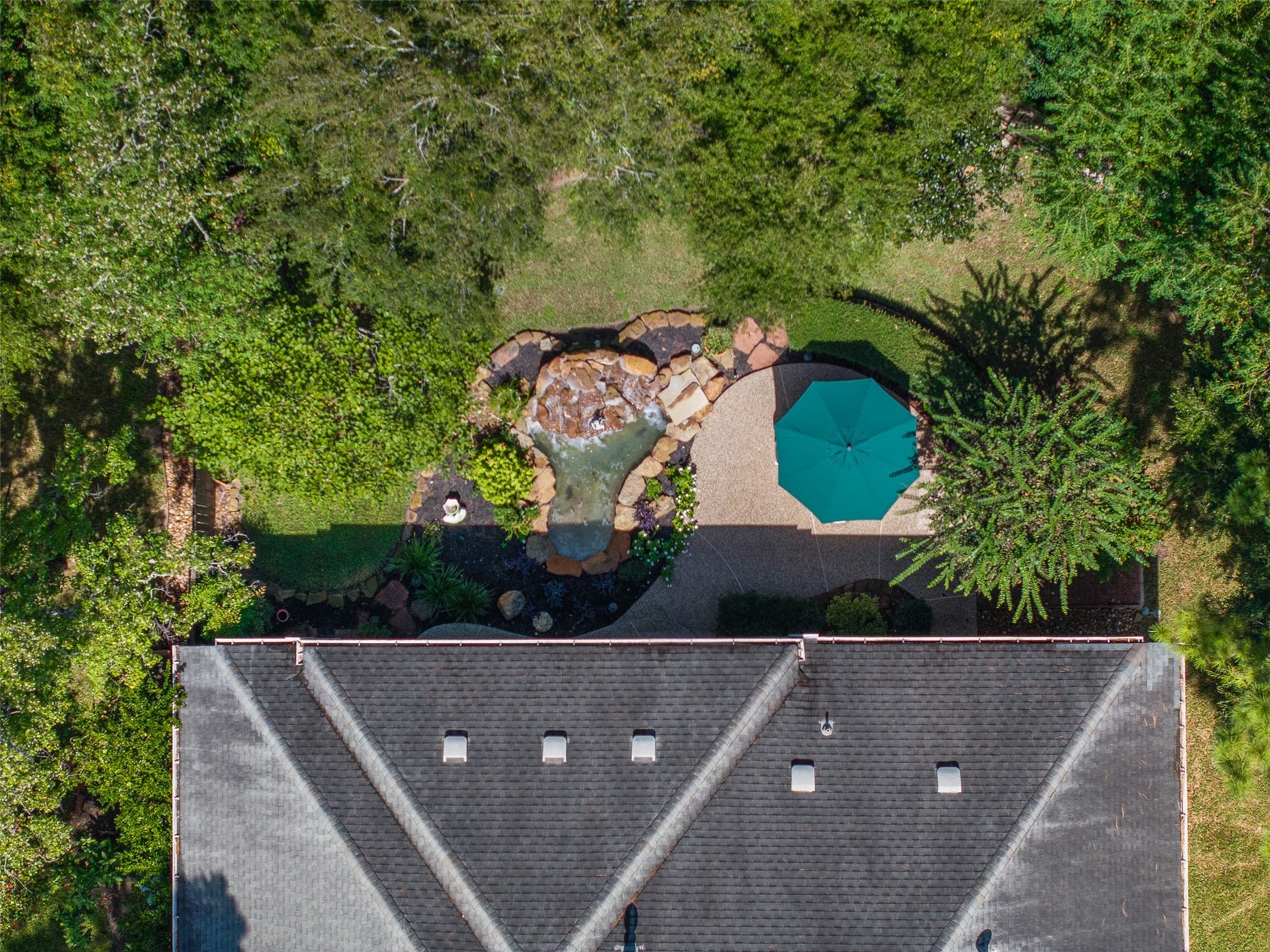 62 S Warbler Bend Circle, The Woodlands, TX 77382 62 S Warbler Bend Circle, The Woodlands, TX 77382