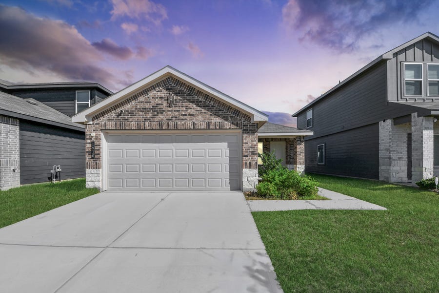 Property photo for 1930 Legacy Hills Drive, Houston, TX