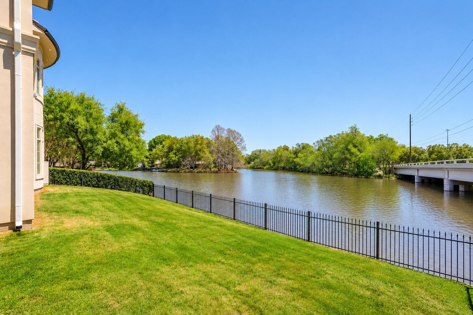 15302 Oyster Creek Lane, Sugar Land, TX 77478