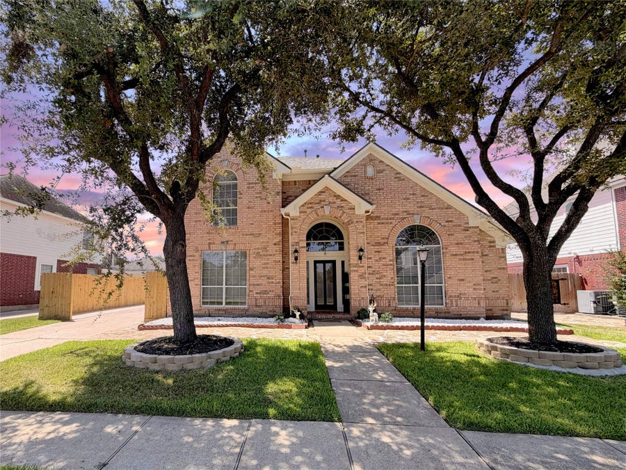 Property photo for 3822 Shady Harbor Drive, Houston, TX