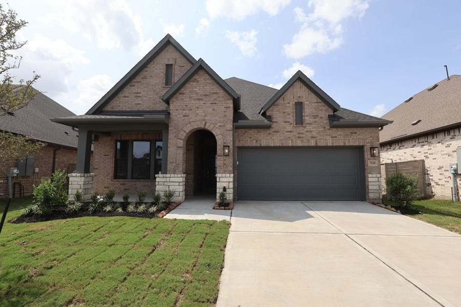 Property photo for 7110 Salt Dome Drive, League City, TX