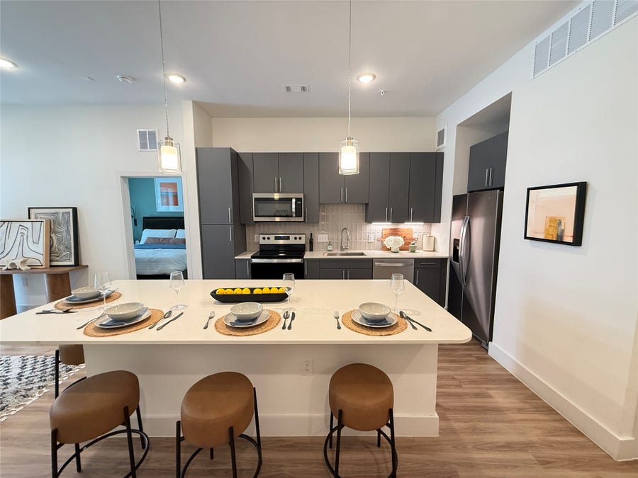 Property photo for 641 W Crosstimbers Street, #B2.407, Houston, TX