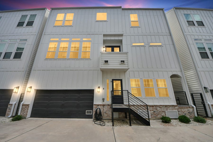 Property photo for 1223 W 16th Street, #B, Houston, TX