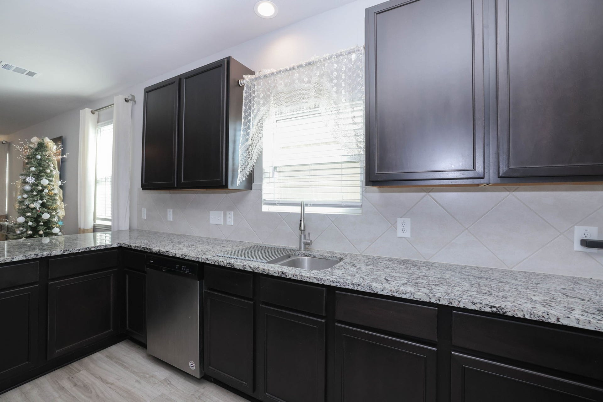 3596 Cannon Drive, Conroe, TX 77301 3596 Cannon Drive, Conroe, TX 77301