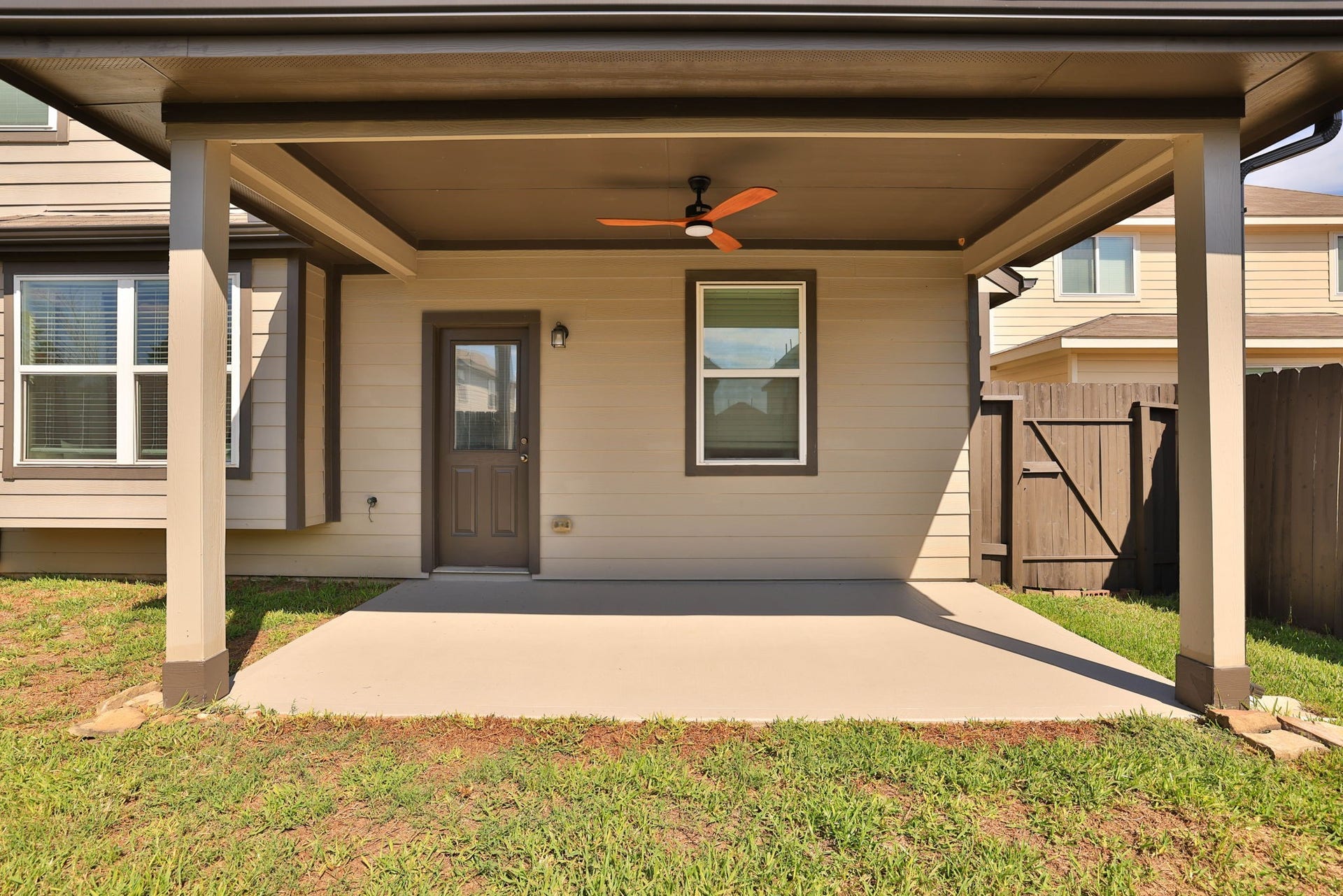 3596 Cannon Drive, Conroe, TX 77301 Covered backyard patio.