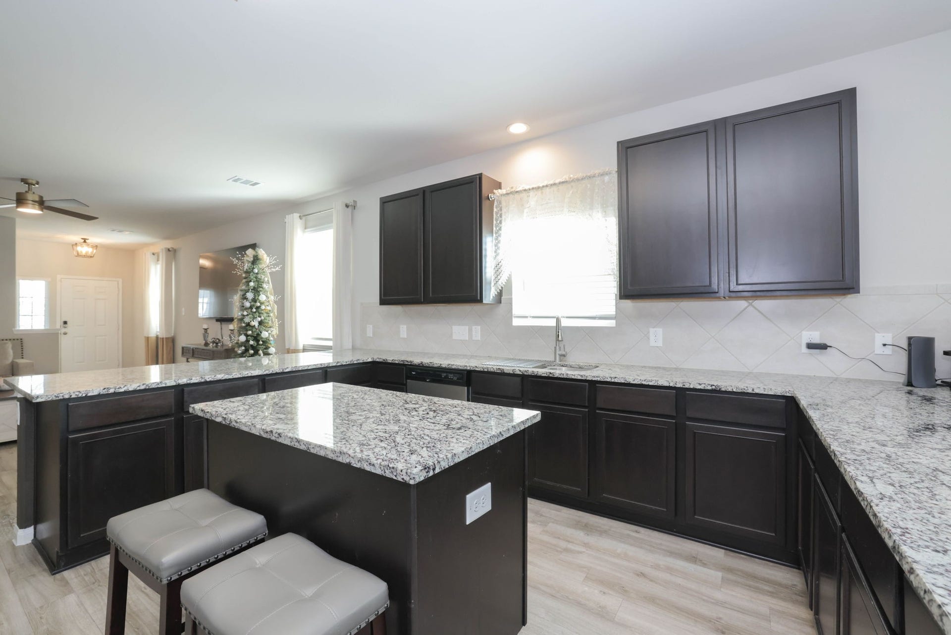 3596 Cannon Drive, Conroe, TX 77301 3596 Cannon Drive, Conroe, TX 77301